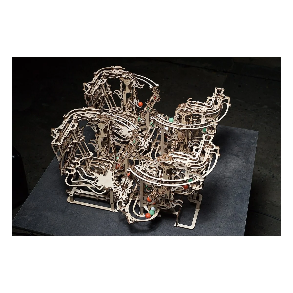 Ball course with Elevator chain Puzzle 3D wood UGEARS UGEARS UG-70156 - 16 Ball course with Elevator chain Puzzle 3D wood UGEARS UGEARS UG-70156 - 16
