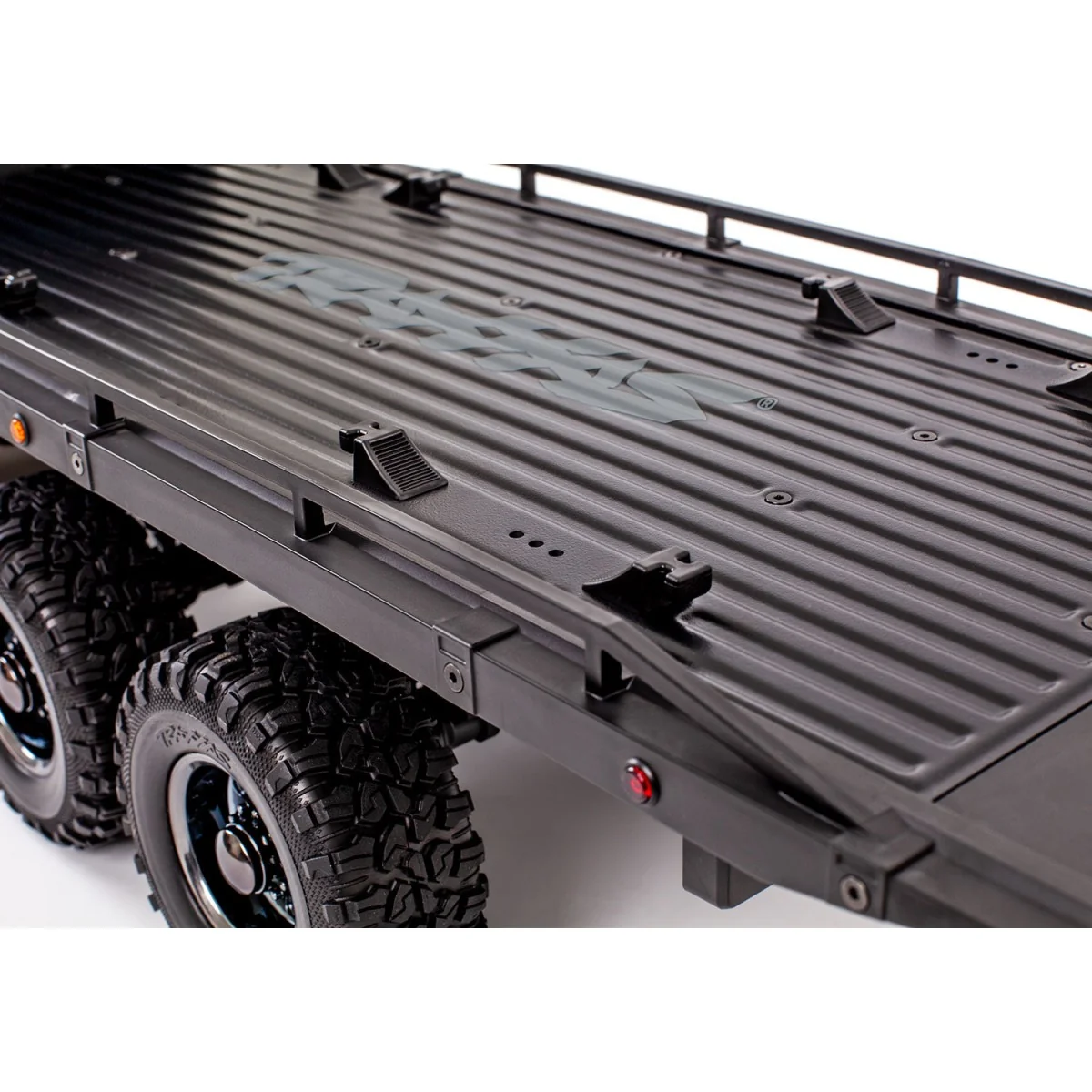 TRX-6 Ultimate RC Hauler 6x6 Noir TQi RTR Traxxas 88086-4 Traxxas TRX-88086-4-BLK - 13 TRX-6 Ultimate RC Hauler 6x6 Noir TQi RTR Traxxas 88086-4 Traxxas TRX-88086-4-BLK - 13