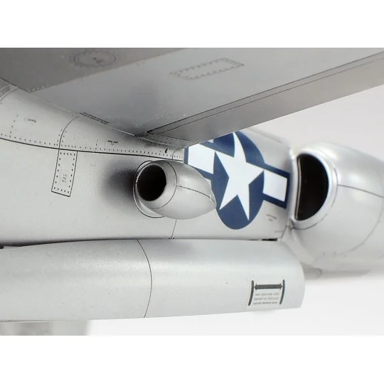 61123-Avion Lockheed P-38J Lightning 1/48 Tamiya