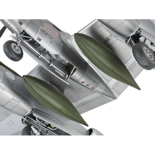 61123-Lockheed P-38J Lightning 1/48 Tamiya aircraft - 61123