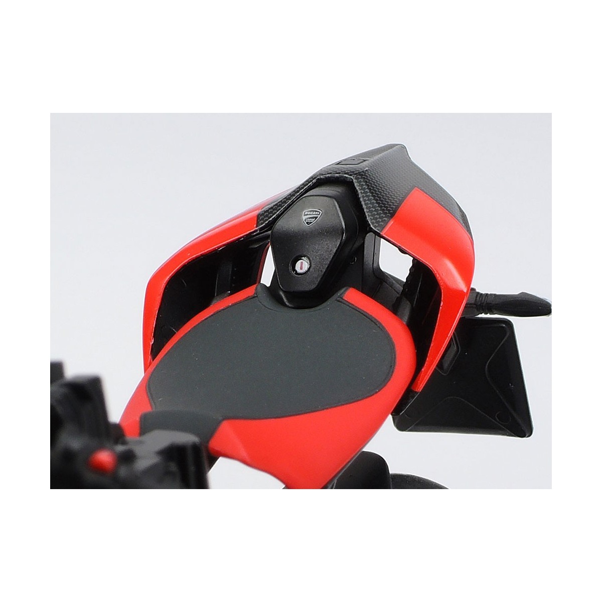 Motorcycle Ducati Superleggera V4 1/12 Tamiya Tamiya 14140 - 14