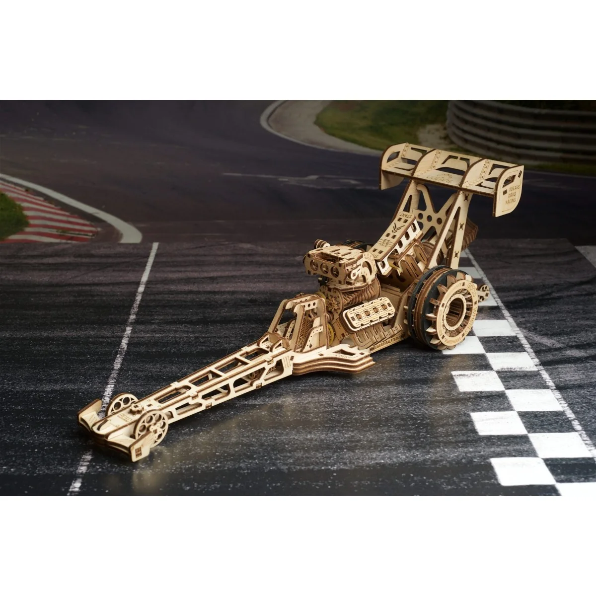 Dragster Top Fuel Puzzle 3D bois UGEARS UGEARS UG-70174 - 3 Dragster Top Fuel Puzzle 3D bois UGEARS UGEARS UG-70174 - 3