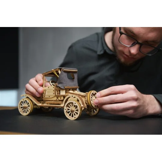Voiture rétro Ford Model T Puzzle 3D bois UGEARS UGEARS UG-70175 - 4 UG-70175-Voiture rétro Ford Model T Puzzle 3D bois UGEARS - UG-70175