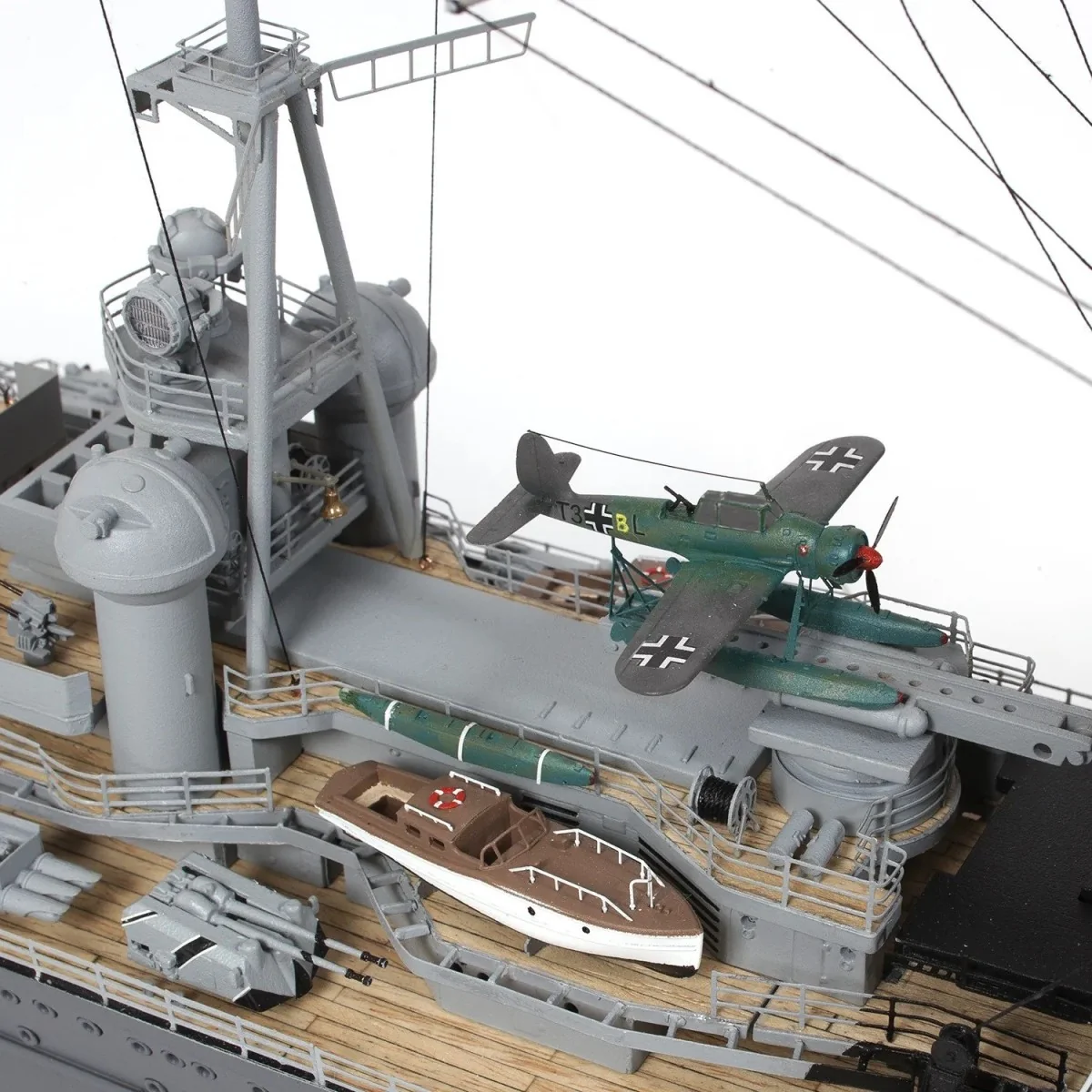 Prinz Eugen 1/200 wood construction kit OcCre OcCre 16000 - 5 Prinz Eugen 1/200 wood construction kit OcCre OcCre 16000 - 5