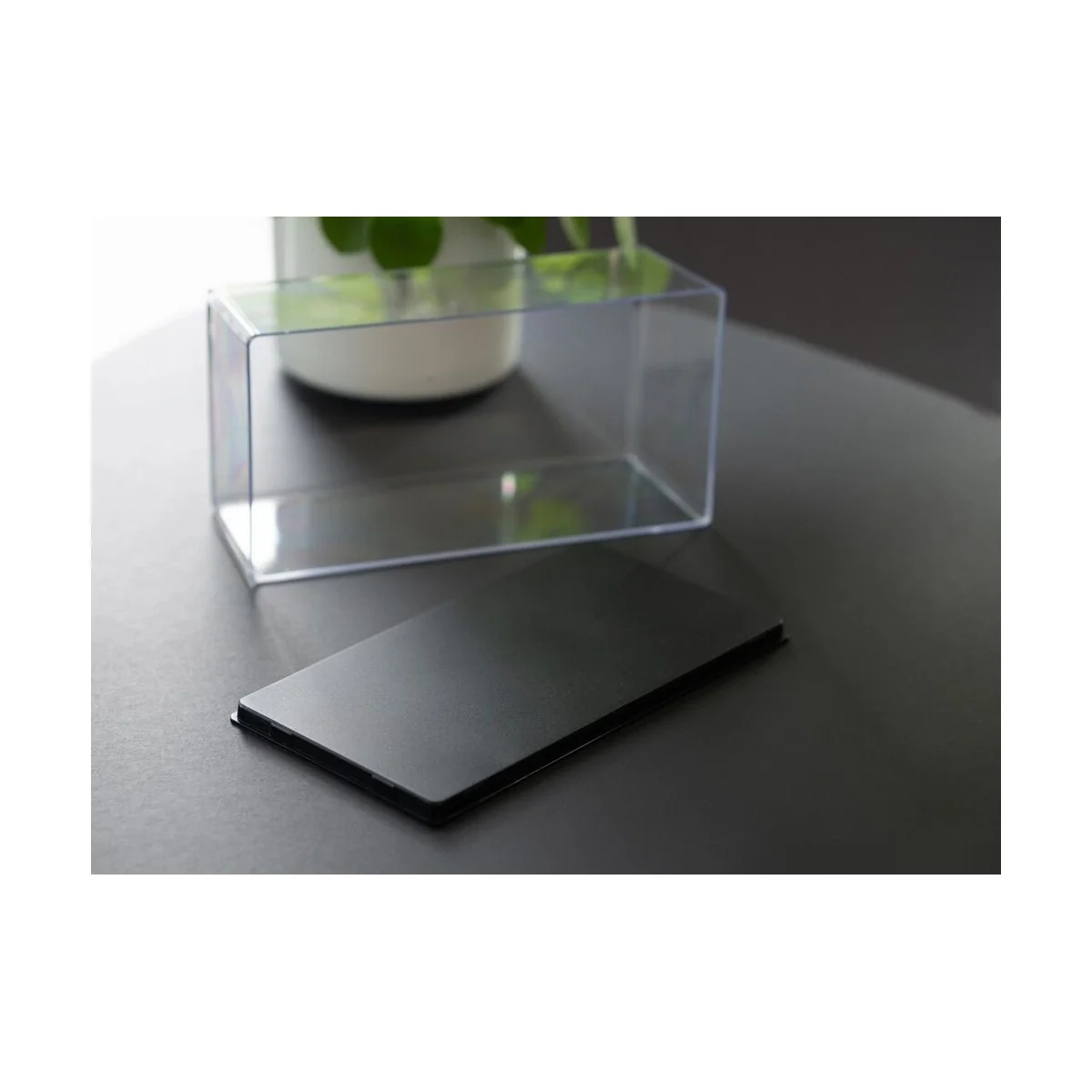 Acrylic showcase for presentation models 1/24 Heller Heller 95201 - 5 Acrylic showcase for presentation models 1/24 Heller Heller 95201 - 5