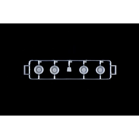 I3626-BMW 320 Group 5 1/24 Italeri