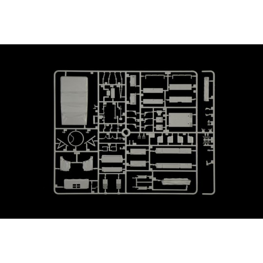 I6595-Vehicle Sd.Kfz.10 & Le.IG 18 & Servants 1/35 Italeri