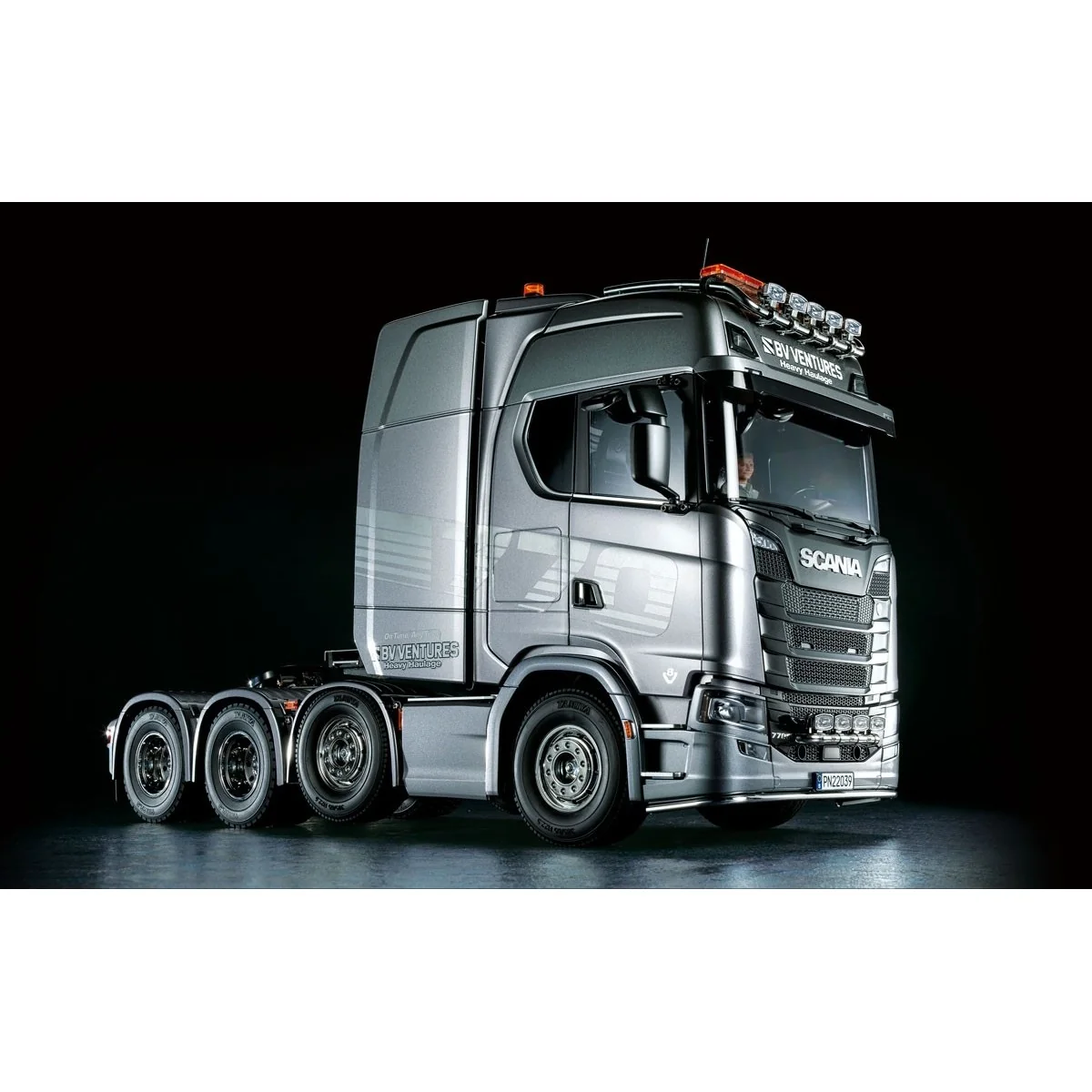 Truck Scania 770S 8x4/4 Kit 1/14 Tamiya 56371 Tamiya 56371 - 3 Truck Scania 770S 8x4/4 Kit 1/14 Tamiya 56371 Tamiya 56371 - 3