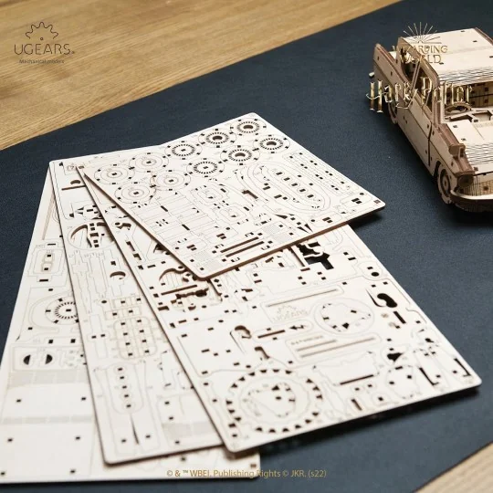 Flying car Anglia Harry Potter Puzzle 3D wood UGEARS UGEARS UG-70173 - 5 UG-70173-Flying car Anglia Harry Potter Puzzle 3D wood UGEARS - UG-70173