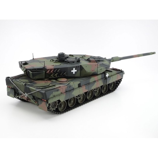 25207-Leopard 2 A6 Ukraine 1/35 Tamiya tank - 25207