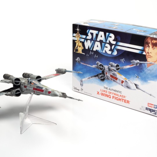 MPC948/12-Star Wars : Un nouvel espoir X-wing Fighter 1/64 MPC