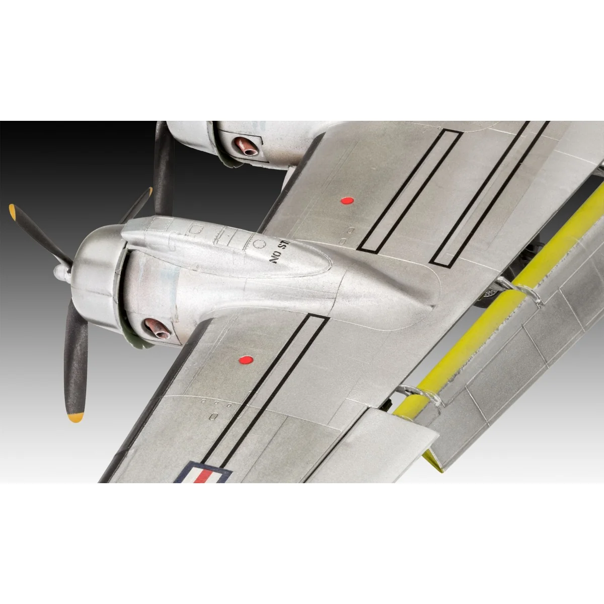Box set 75th anniv. Airlift Berlin - C-54 D Skymaster 1/72 + Revell paints Revell 05652 - 4