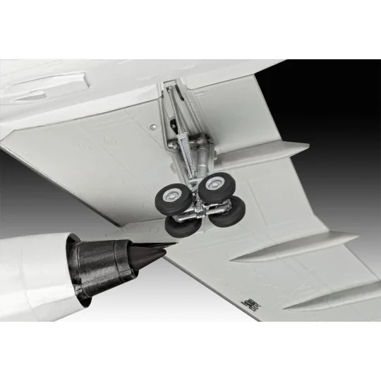 03817-Airbus A300-600ST Beluga 1/144 Revell - 03817