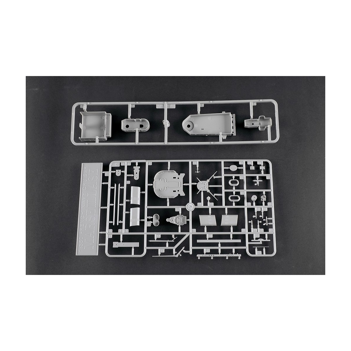 Croiseur léger français Marseillaise 1/350 Trumpeter Trumpeter TR05374 - 8