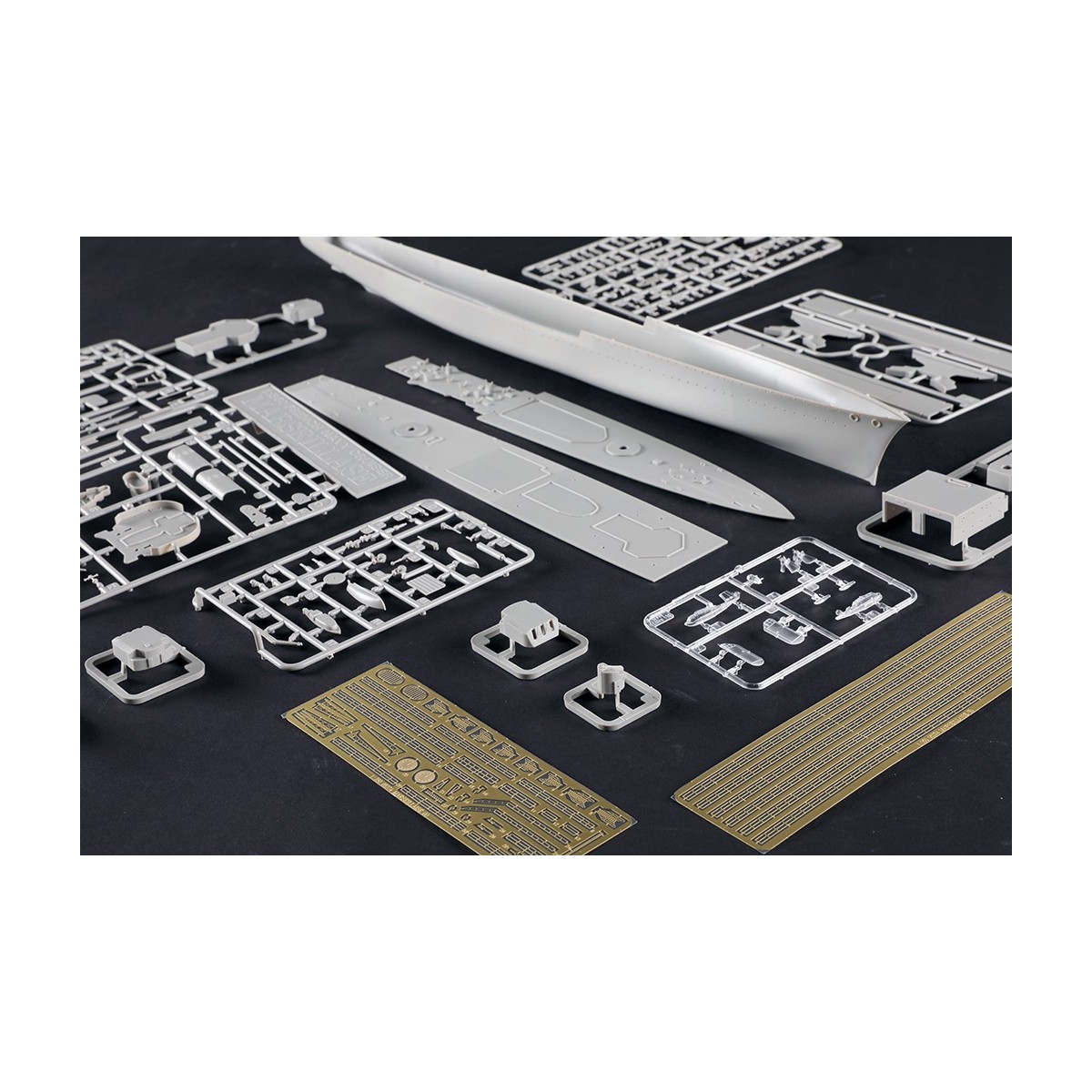 French light cruiser Marseillaise 1/350 Trumpeter Trumpeter TR05374 - 10