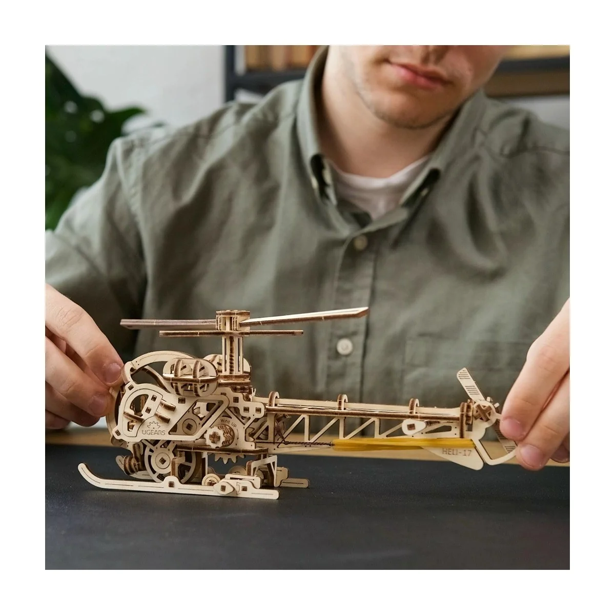 Mini hélicoptère Puzzle 3D bois UGEARS UGEARS UG-70225 - 8