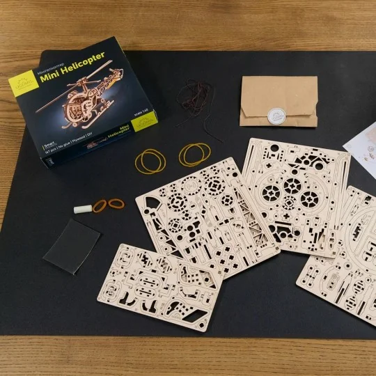 UG-70225-Mini hélicoptère Puzzle 3D bois UGEARS - UG-70225