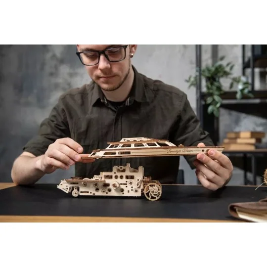 Bateau à voile Serenity's Dream Puzzle 3D bois UGEARS UGEARS UG-70224 - 9 UG-70224-Bateau à voile Serenity's Dream Puzzle 3D bois UGEARS - UG-70224