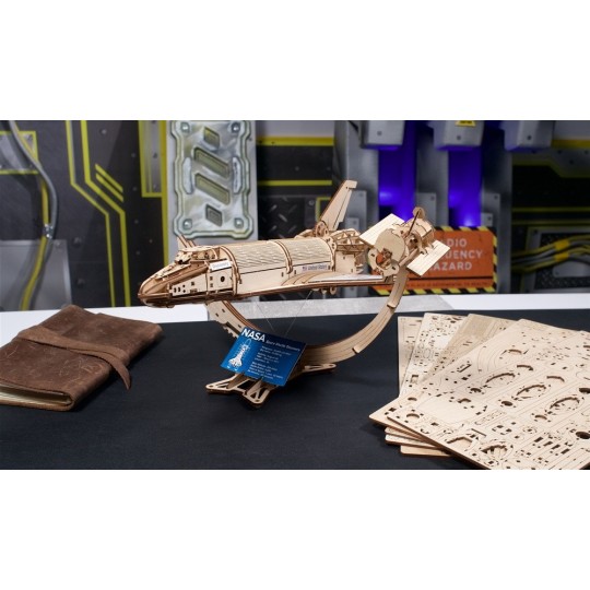 UG-70227-Navette spatiale Discovery NASA Puzzle 3D bois UGEARS