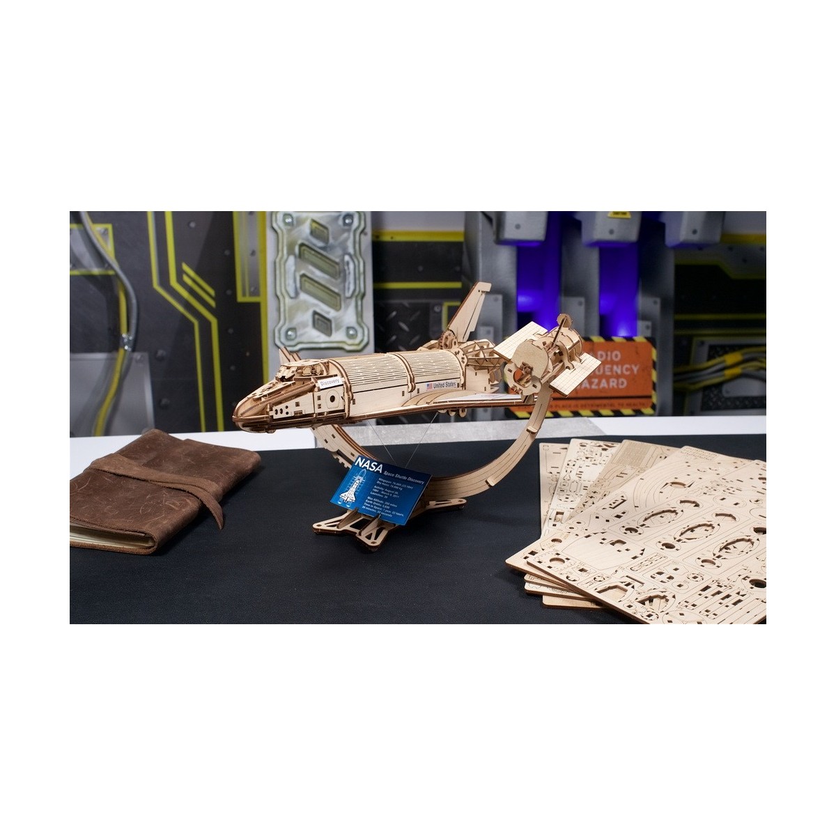 Space Shuttle Discovery NASA Puzzle 3D Wood UGEARS UGEARS UG-70227 - 11