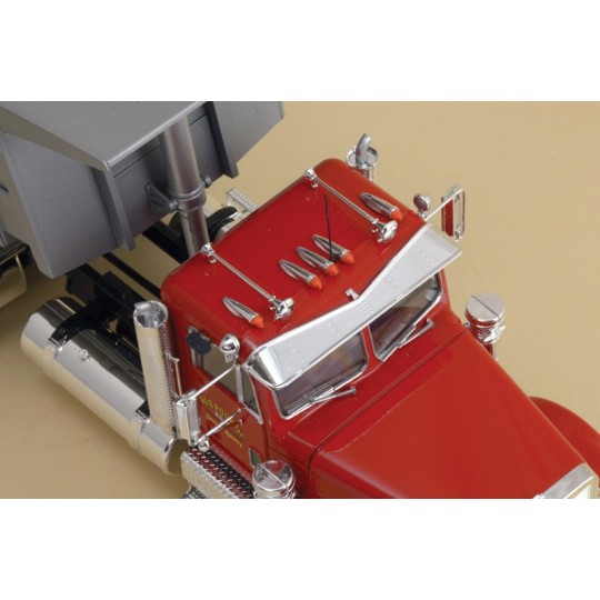 I3783-Italeri Freightliner 1/24 Straight Dump Truck