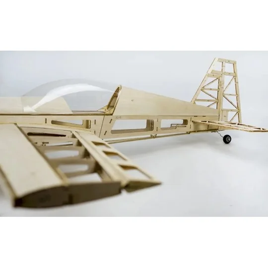 X0101-Kit Extra 330 1000 mm X01 en balsa DW Hobby
