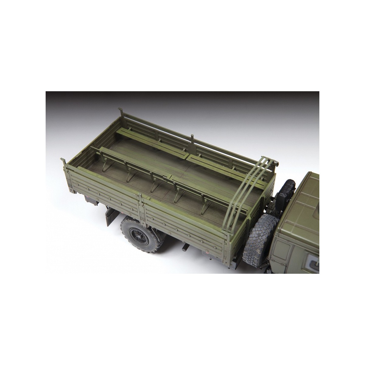 Russian Truck K-4350 1/35 Zvezda Zvezda Z3692 - 4 Russian Truck K-4350 1/35 Zvezda Zvezda Z3692 - 4