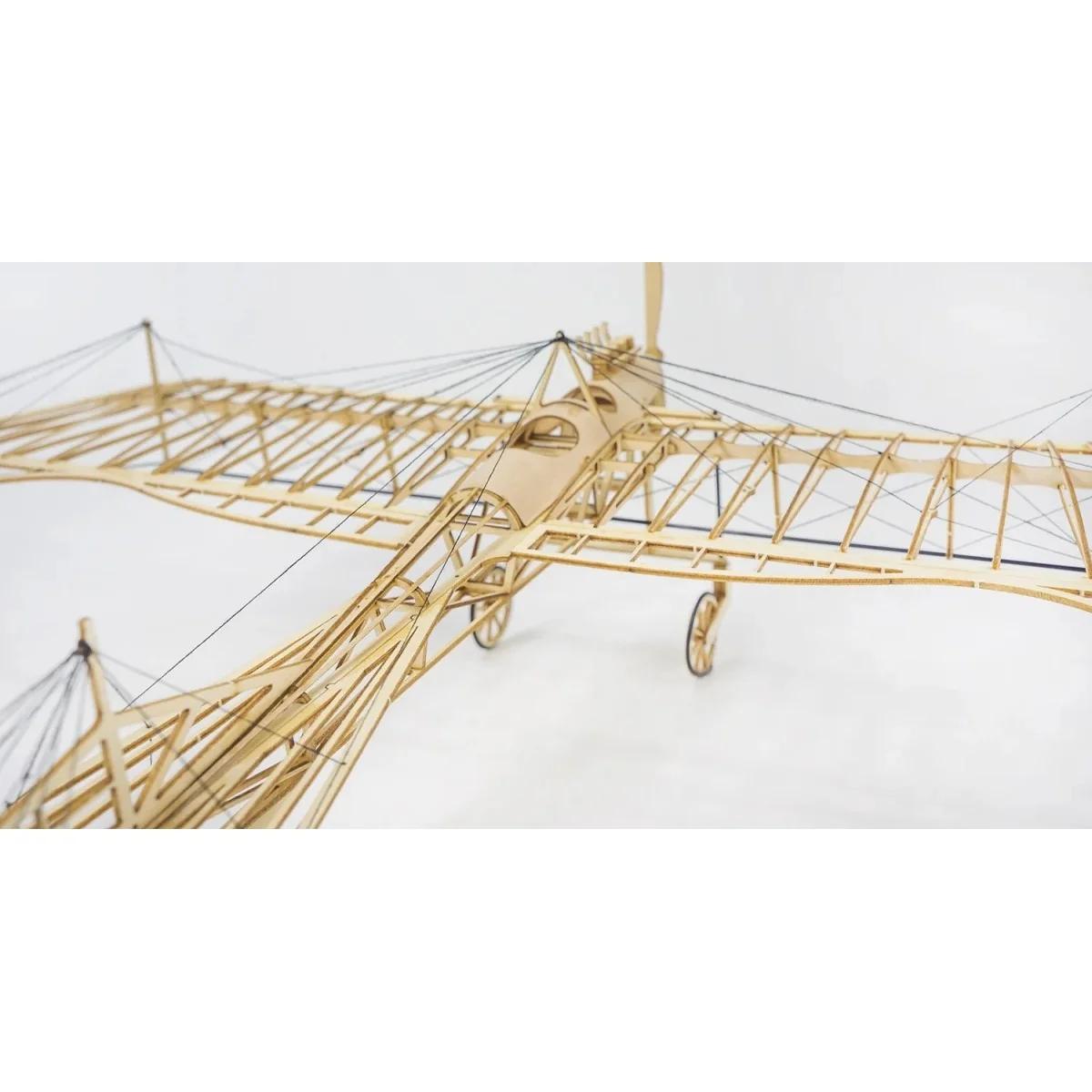 Etrich Taube Dove 1/31 découpe laser bois, modèle statique DW Hobby DW Hobby - Dancing Wings Hobby VX15 - 8 Etrich Taube Dove 1/31 découpe laser bois, modèle statique DW Hobby DW Hobby - Dancing Wings Hobby VX15 - 8