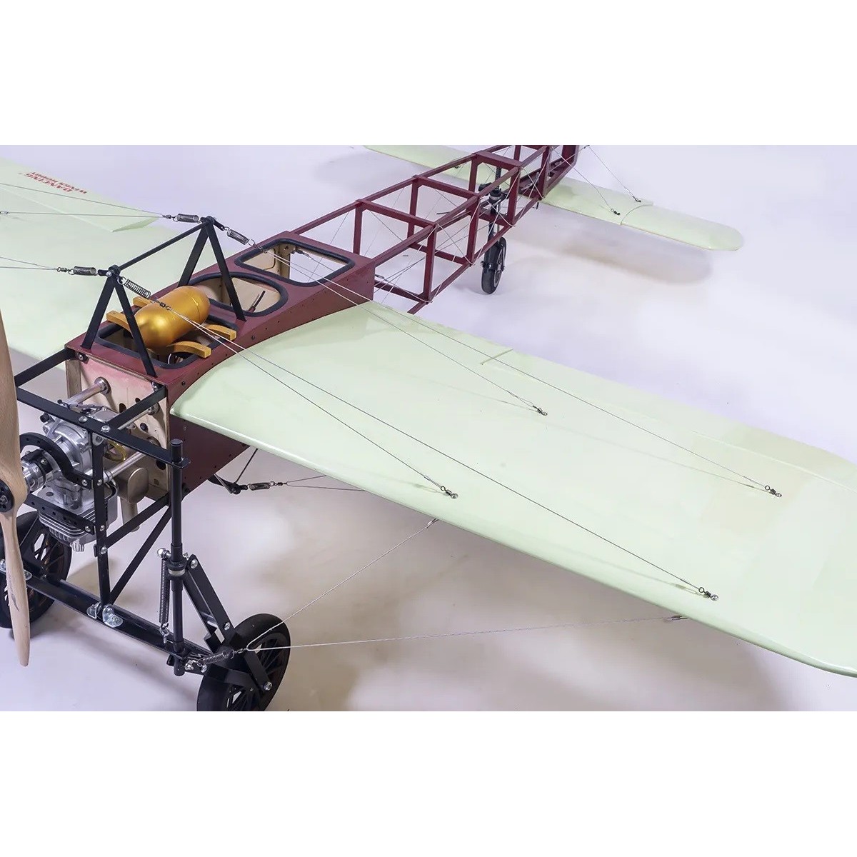 Bleriot XI 1.80m S34 Kit ARF balsa DW Hobby DW Hobby - Dancing Wings Hobby SCG3401 - 7 Bleriot XI 1.80m S34 Kit ARF balsa DW Hobby DW Hobby - Dancing Wings Hobby SCG3401 - 7