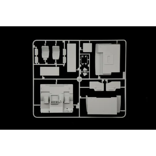 I3924-Mercedes Benz SK Eurocab 6x4 1/24 Italeri - I3924