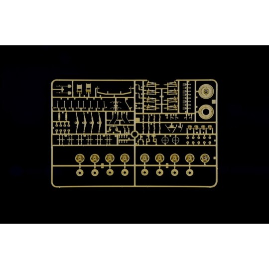 I6756-Char Sd.Kfz.234/3 1/35 Italeri