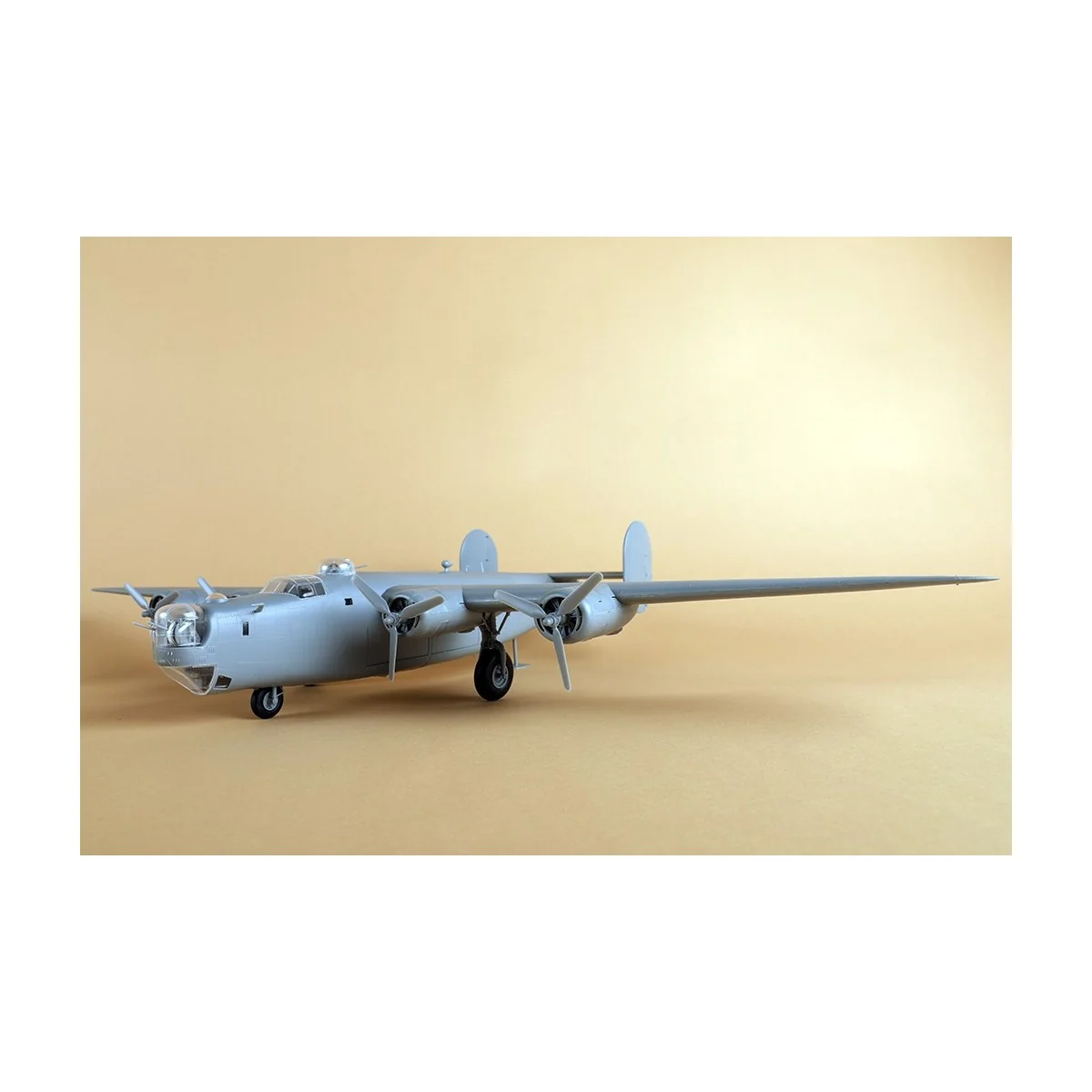 US B-24J Liberator 1/48 Hobby Boss Hobby Boss HB81774 - 7