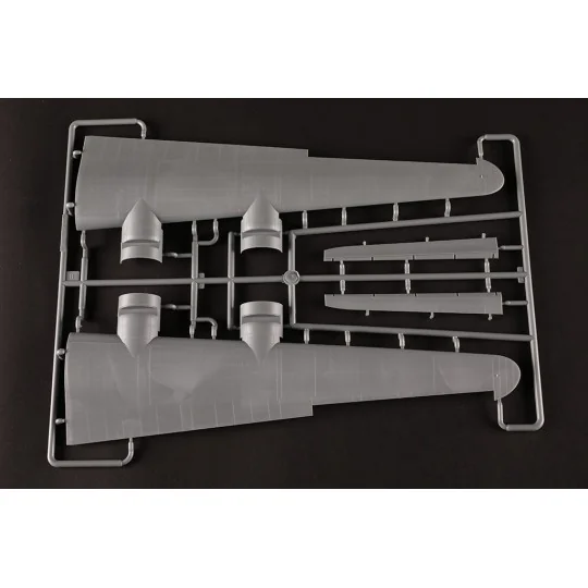 HB81774-Maquette américaine B-24J Liberator au 1/48 par Hobby Boss