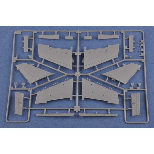 HB81744-A-1B Trainer 1/48 Hobby Boss - HB81744