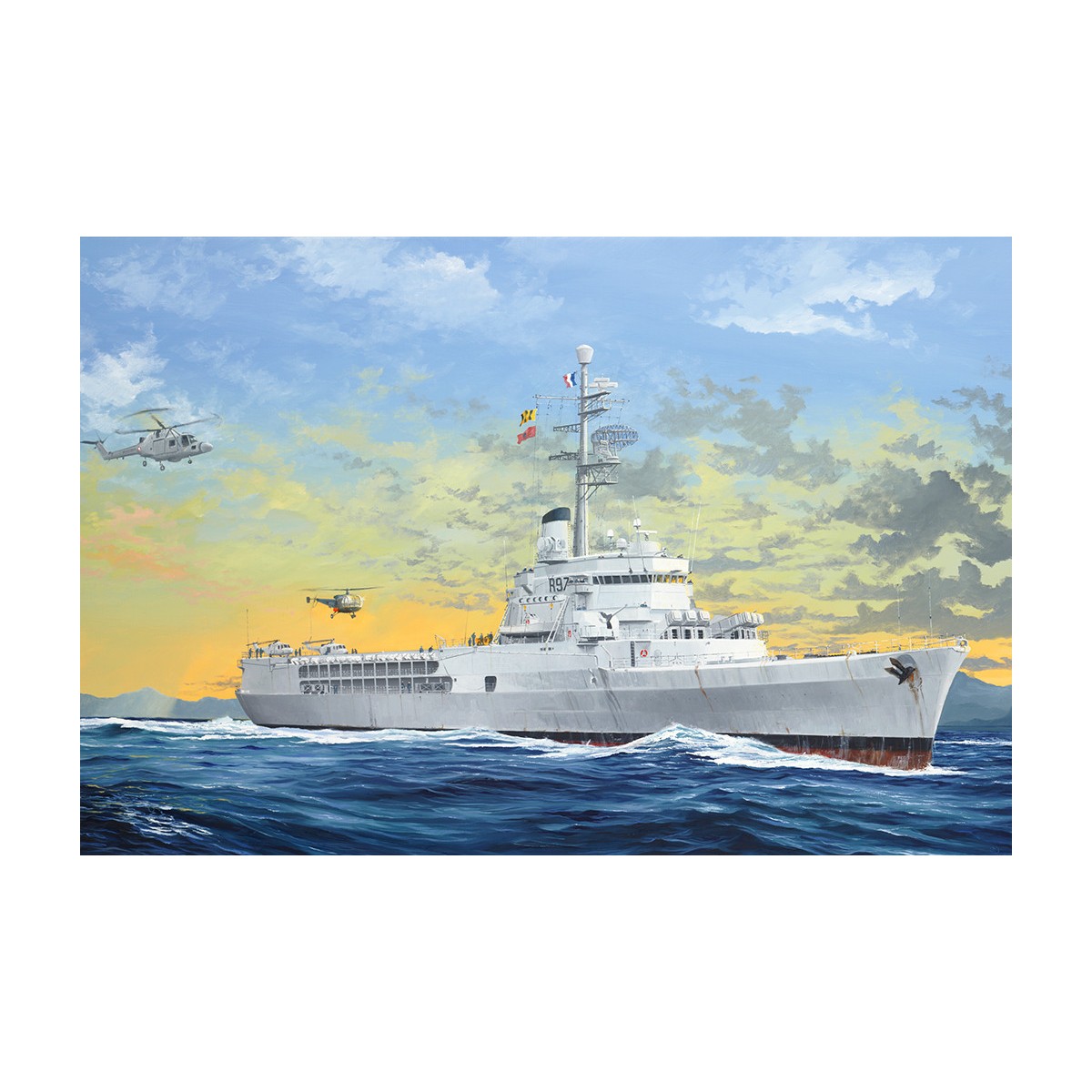 Boat JEANNE D'ARC French helicopter carrier 2008 1/350 Trumpeter Trumpeter TR05635 - 1 Boat JEANNE D'ARC French helicopter carrier 2008 1/350 Trumpeter Trumpeter TR05635 - 1