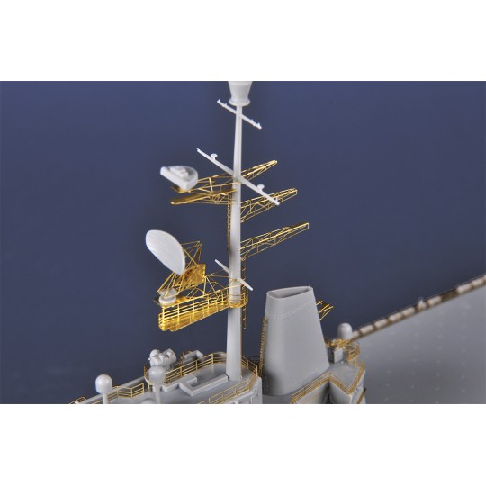 TR05635-Boat JEANNE D'ARC French helicopter carrier 2008 1/350 Trumpeter