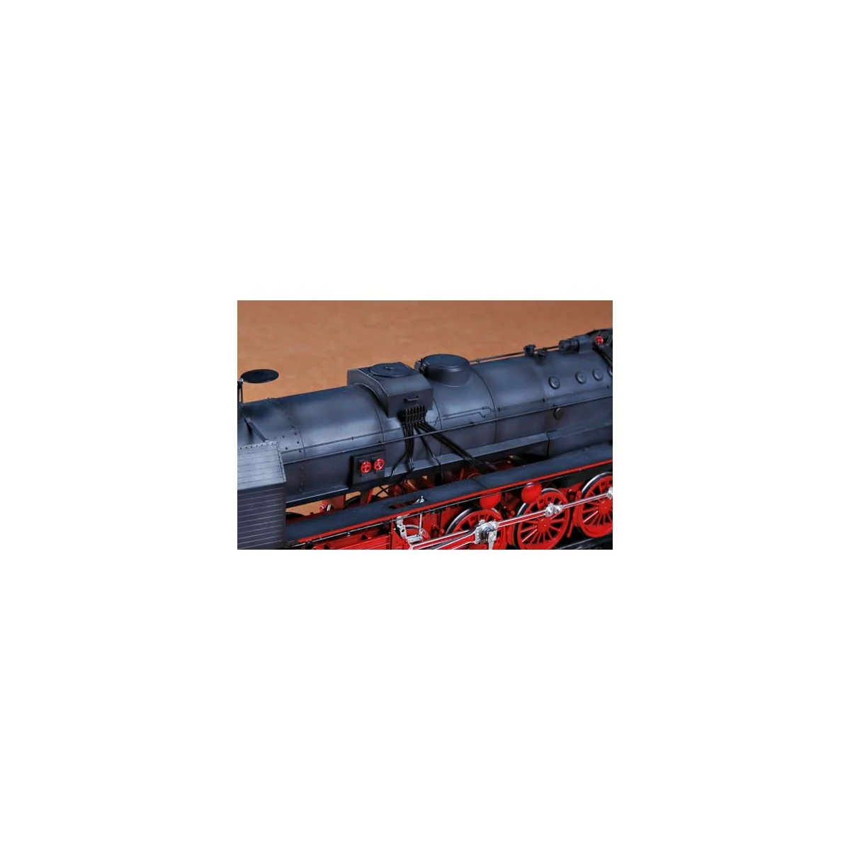 Locomotive Kriegslokomotive BR52 avec tender 1/35 Trumpeter Trumpeter TR00210 - 11 Locomotive Kriegslokomotive BR52 avec tender 1/35 Trumpeter Trumpeter TR00210 - 11