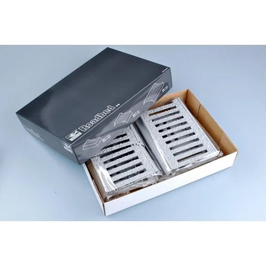 TR00210-Locomotive Kriegslokomotive BR52 avec tender 1/35 Trumpeter