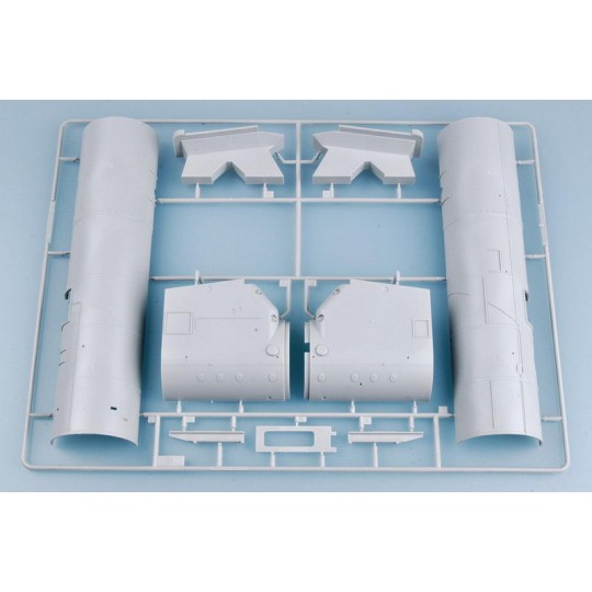 TR00210-Locomotive Kriegslokomotive BR52 avec tender 1/35 Trumpeter