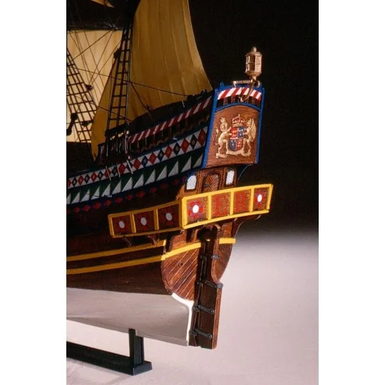 HEL-80829-Bateau Golden Hind 1/96 Heller