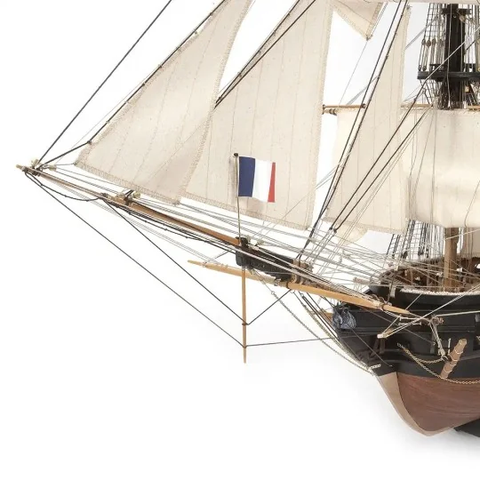 15007-Bateau Belle Poule 1/90 kit construction bois OcCre - 15007