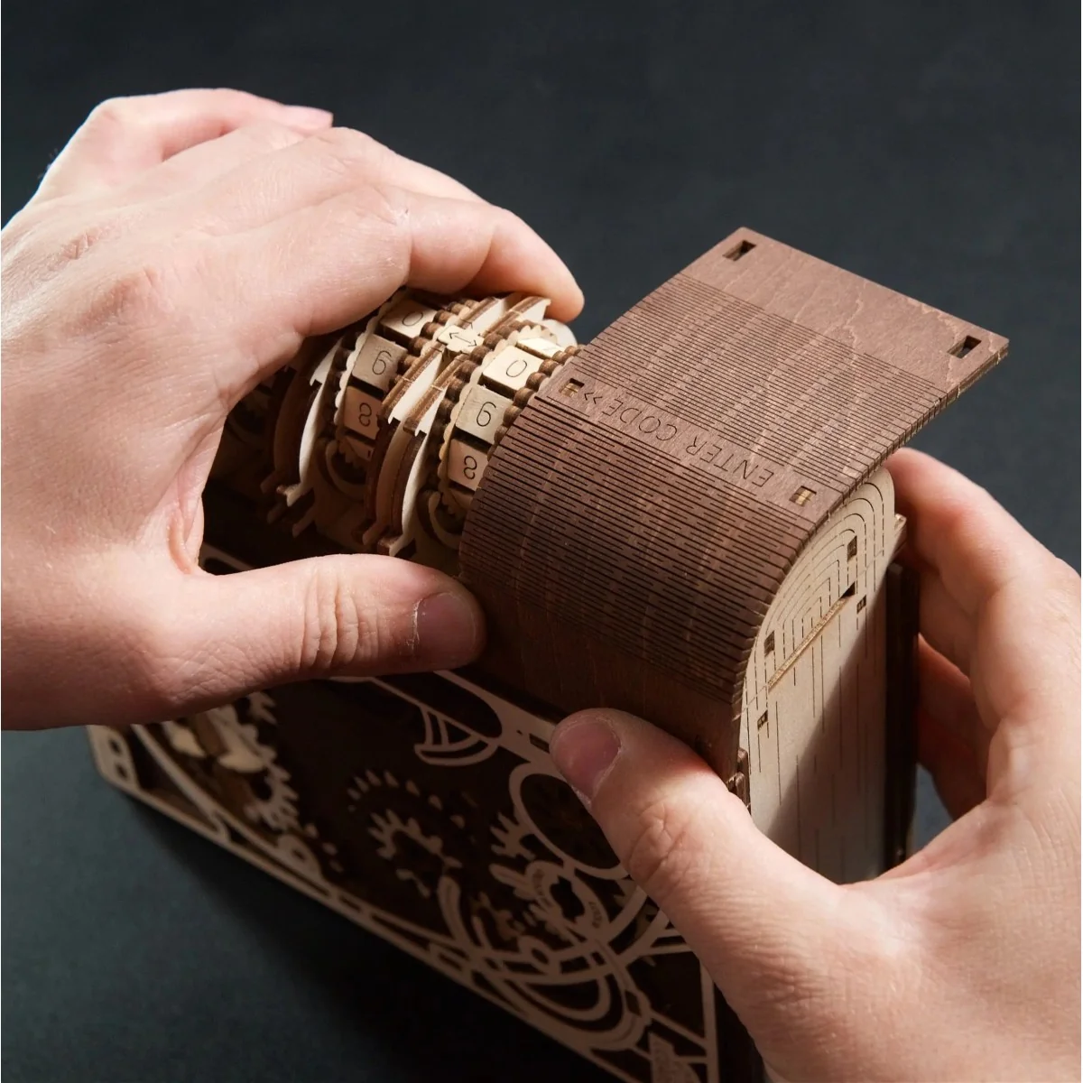 Livre des secrets Puzzle 3D bois UGEARS UGEARS UG-70265 - 9 Livre des secrets Puzzle 3D bois UGEARS UGEARS UG-70265 - 9