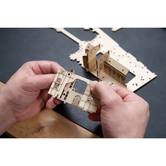 UG-70256-Château Harry Potter Hogwarts™ Castle Puzzle 3D bois UGEARS