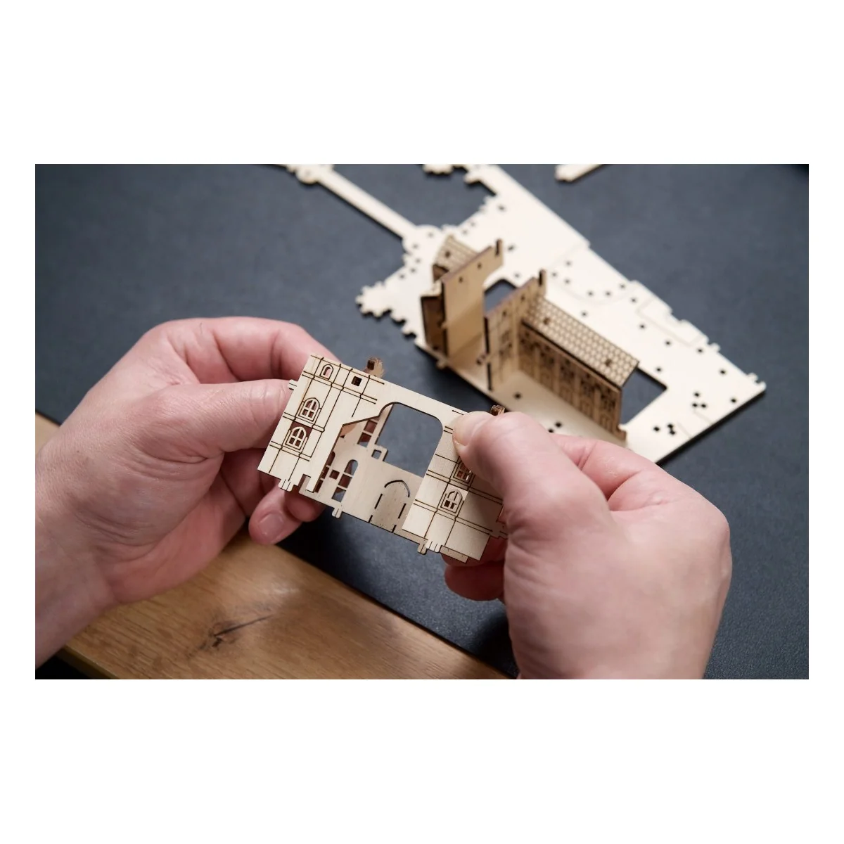 Château Harry Potter Hogwarts™ Castle Puzzle 3D bois UGEARS UGEARS UG-70256 - 6