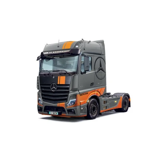 I3968-Camion Mercedes Actros MP4 Big Space Grand prix 1/24 Italeri - I3968