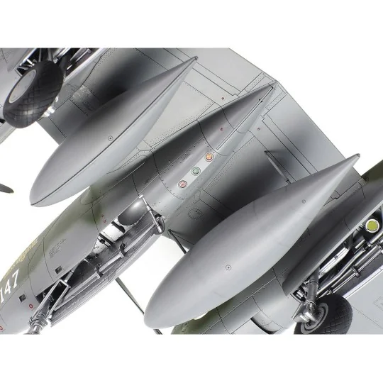 61120-Lockheed P-38 F/G Lightning 1/48 Tamiya aircraft