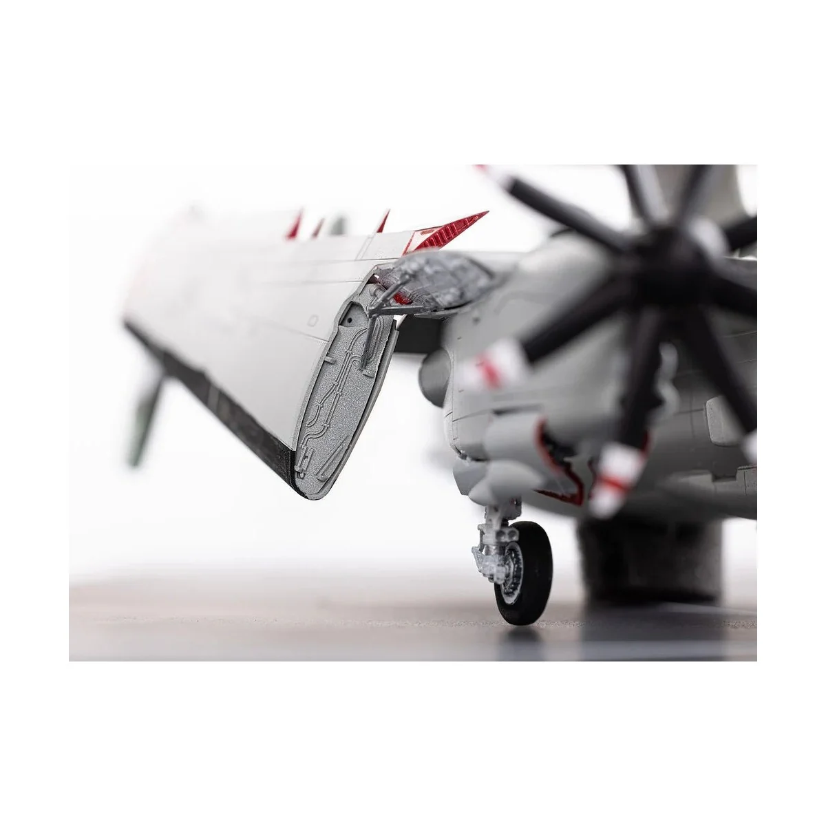 E-2C Hawkeye 1/72 Heller Heller HEL-82300 - 10 E-2C Hawkeye 1/72 Heller Heller HEL-82300 - 10