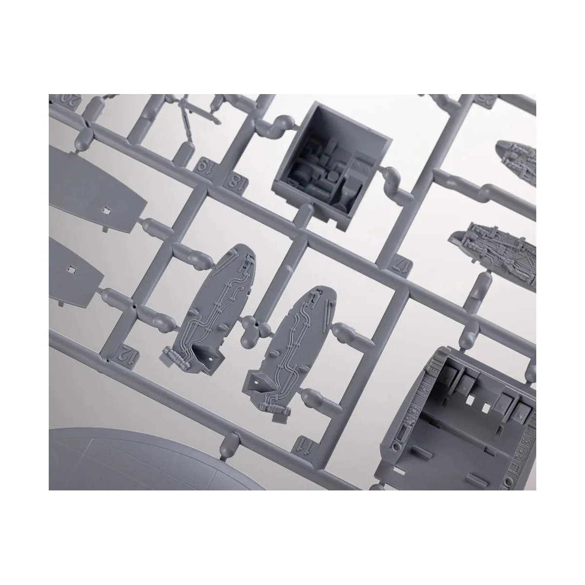 E-2C Hawkeye 1/72 Heller Heller HEL-82300 - 11