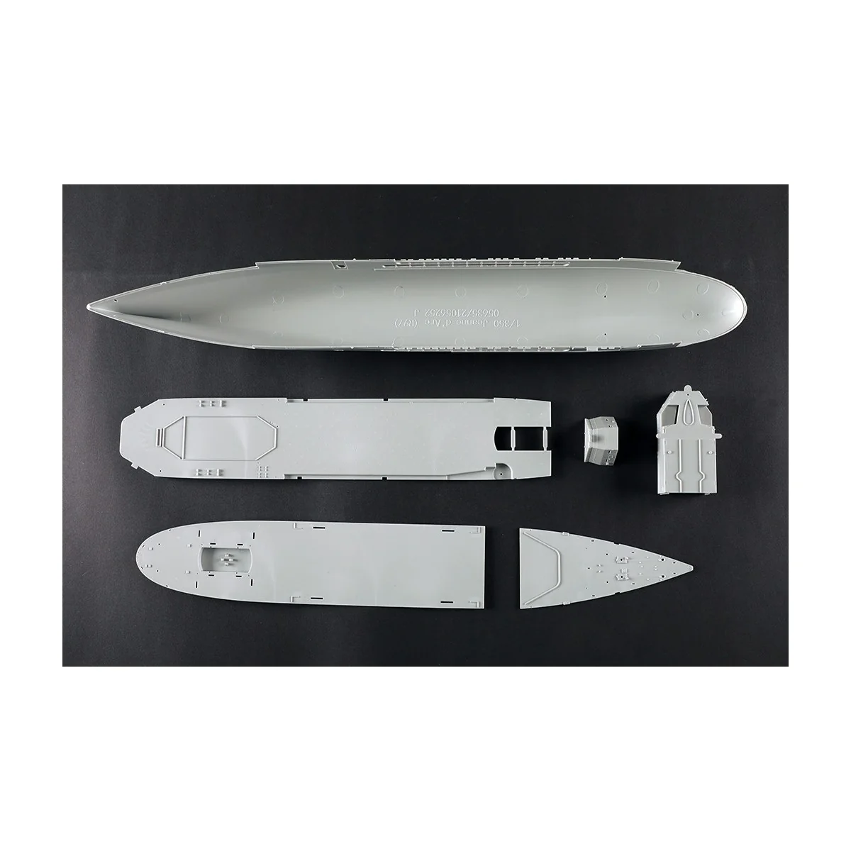 Bateau JEANNE D'ARC Porte-hélicoptères Français 1964 1/350 Trumpeter Trumpeter TR056356 - 10