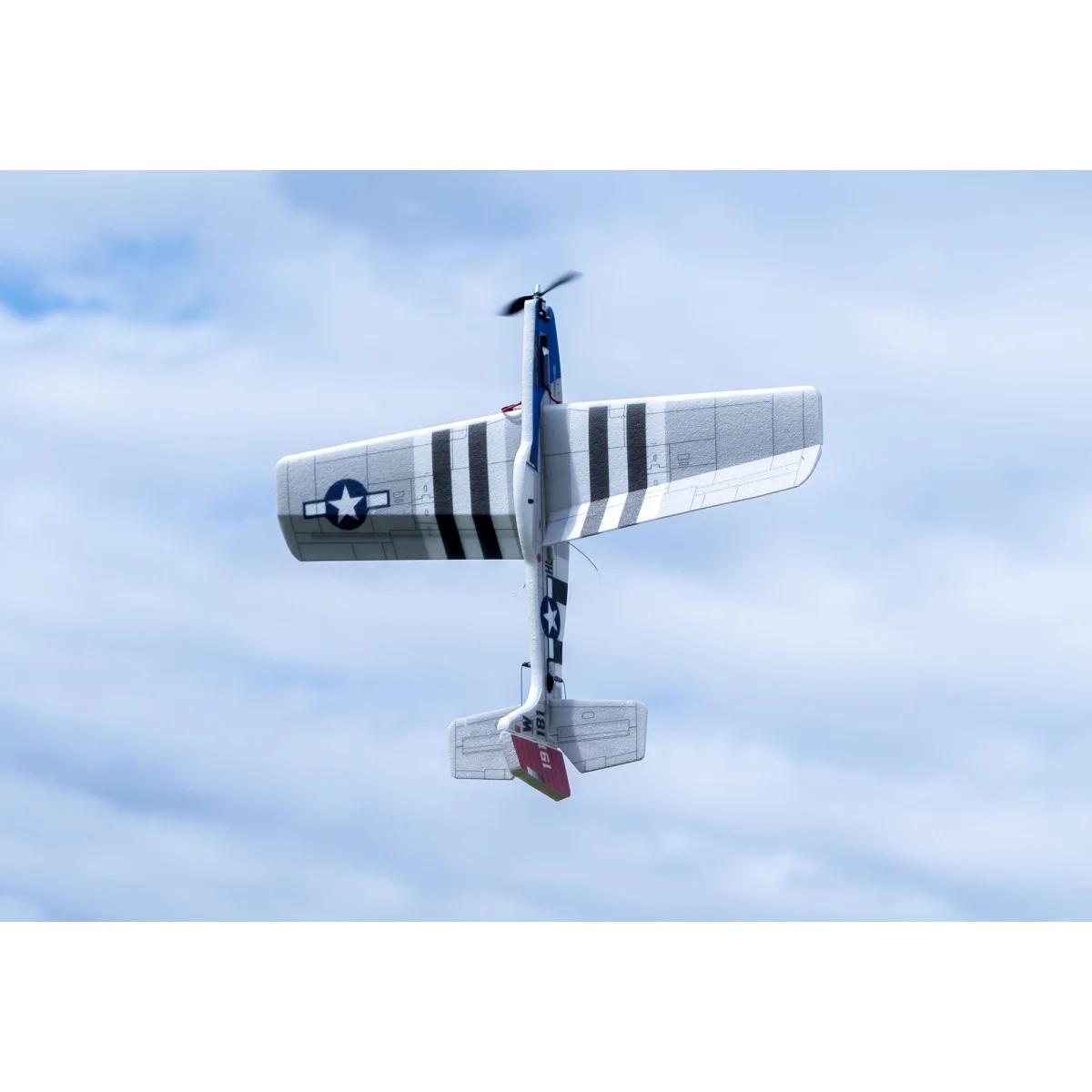 P-51 Mustang 3D Sport 1000mm E45 Kit seul DW Hobby DW Hobby - Dancing Wings Hobby E4501 - 8 P-51 Mustang 3D Sport 1000mm E45 Kit seul DW Hobby DW Hobby - Dancing Wings Hobby E4501 - 8